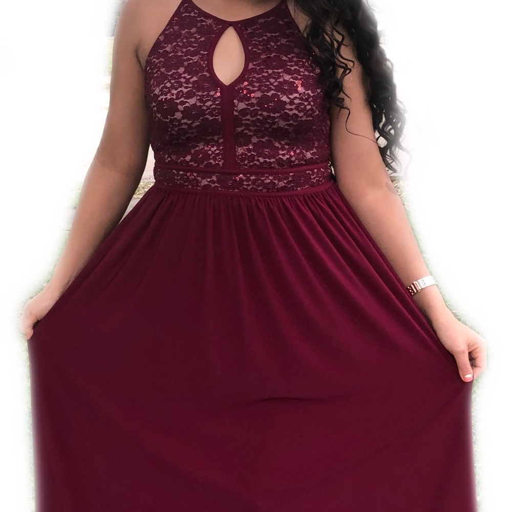 Nw Nightway Woman Size 8 Maroon color